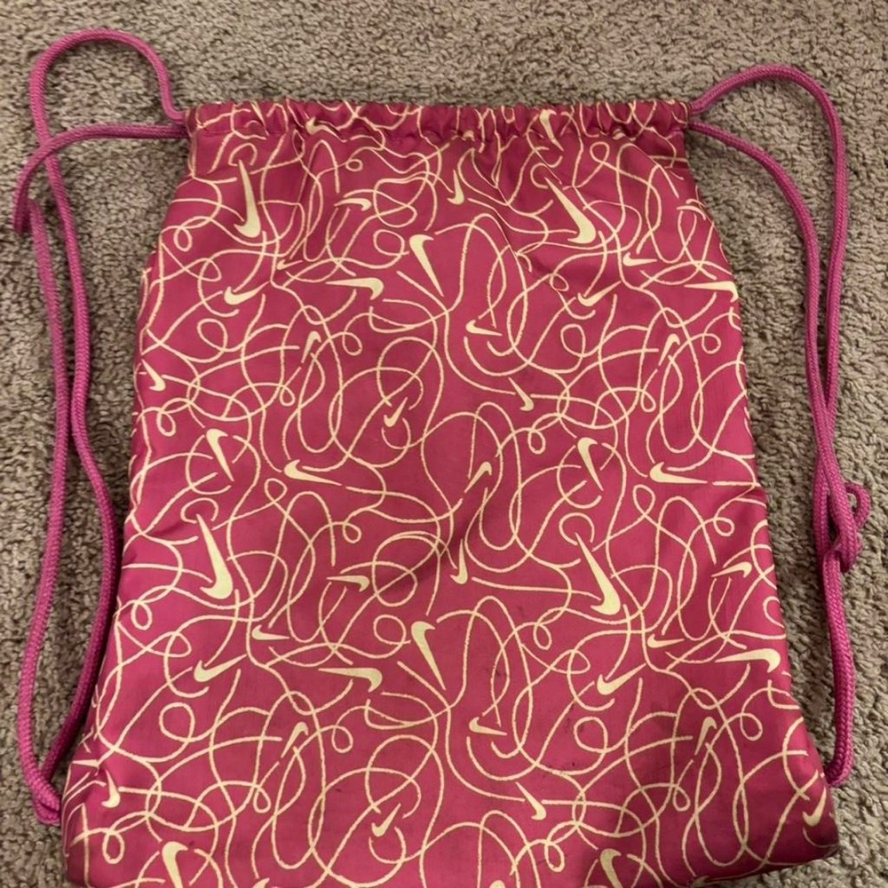 Nike Black And Pink Patterned Drawstring Backpack - image 3